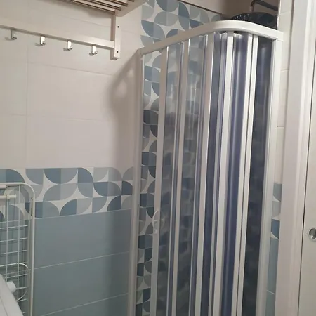 Dimora Li Vinti شقة